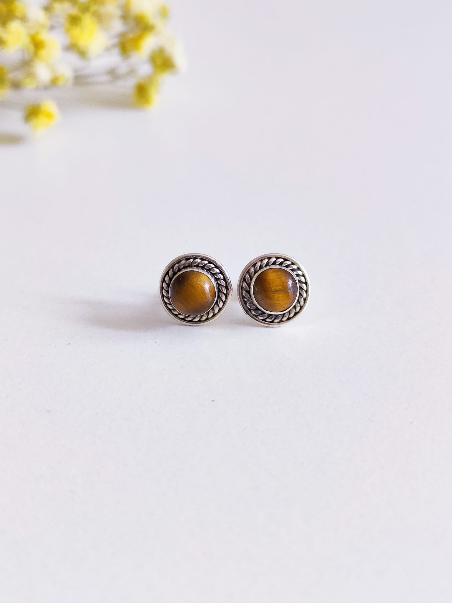 Pendientes botón ojo de tigre y plata - Imagen 6