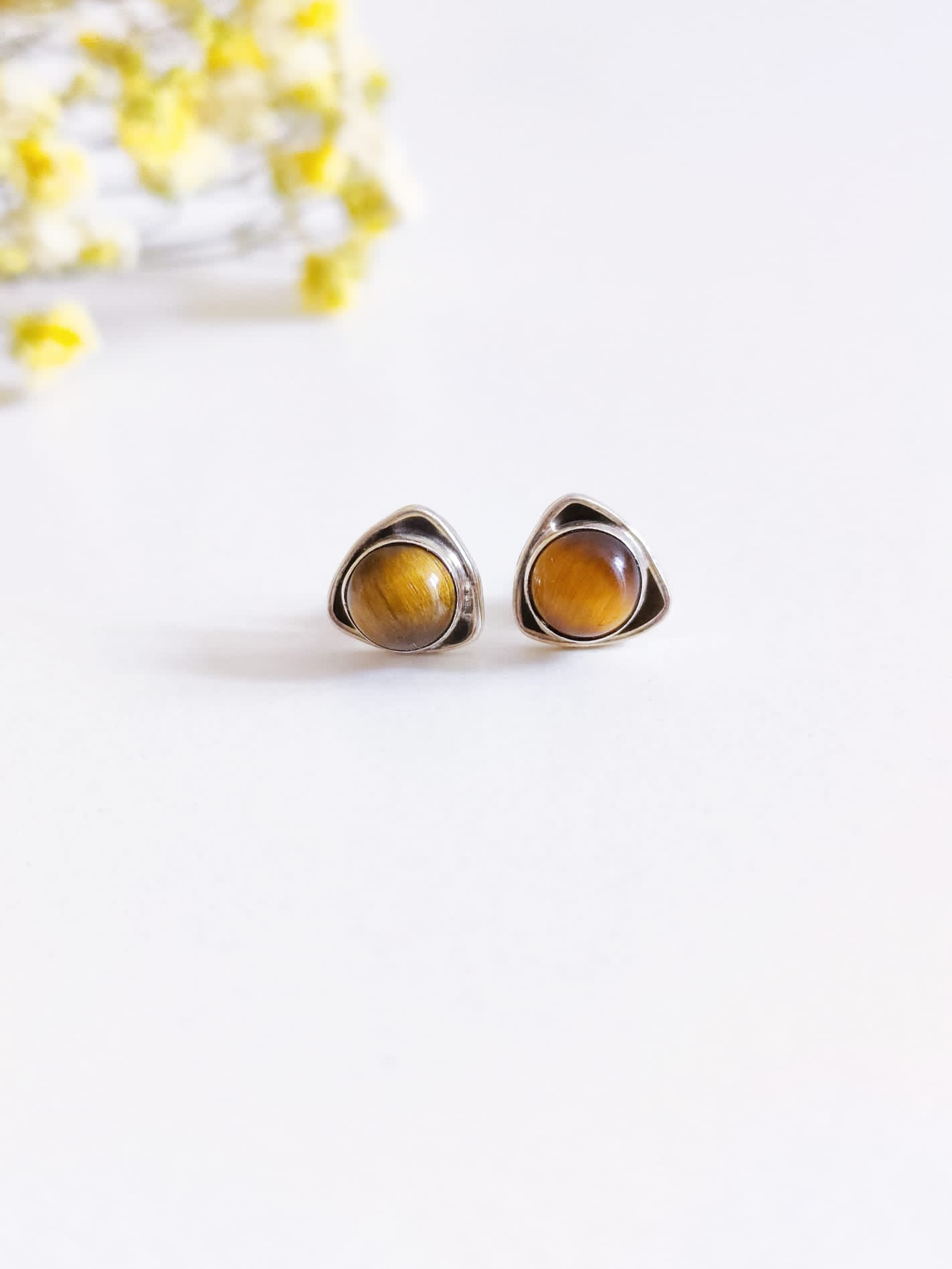 Pendientes botón ojo de tigre y plata - Imagen 4