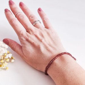 Pulsera plata de Granate facetado