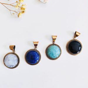 Colgante bronce minerales