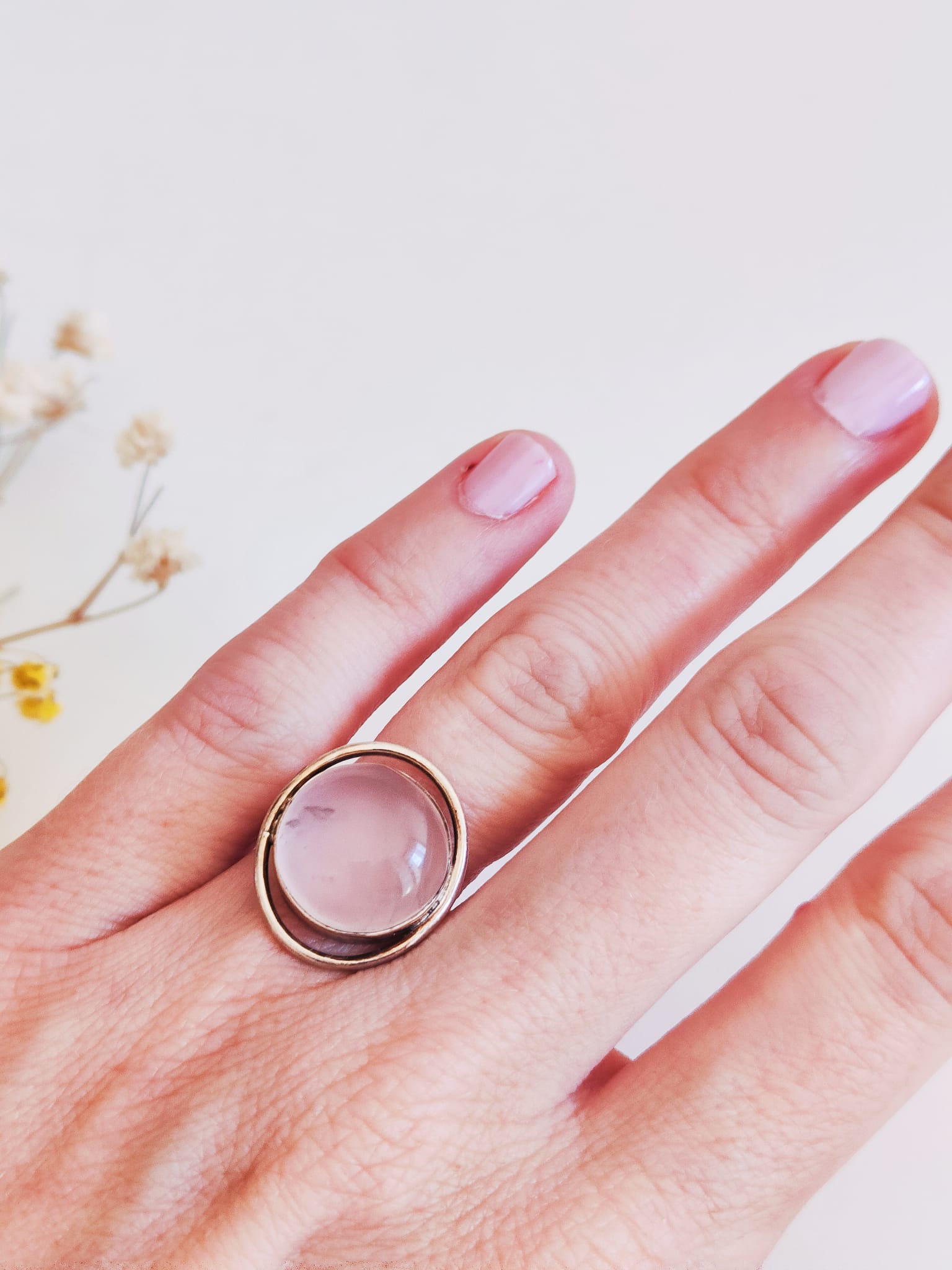 Anillo Saturno de Cuarzo rosa plata