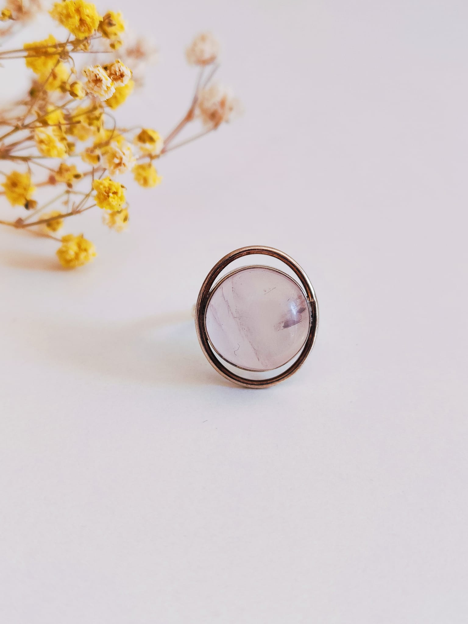 Anillo Saturno de Cuarzo rosa plata - Imagen 4